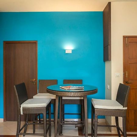 Holiday Goa Hotel Arpora Exterior foto