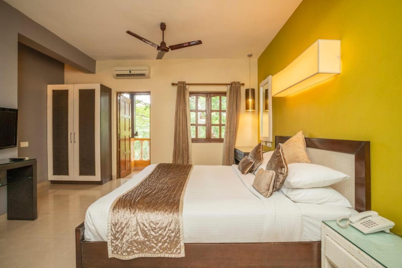 Holiday Goa Hotel Arpora Exterior foto