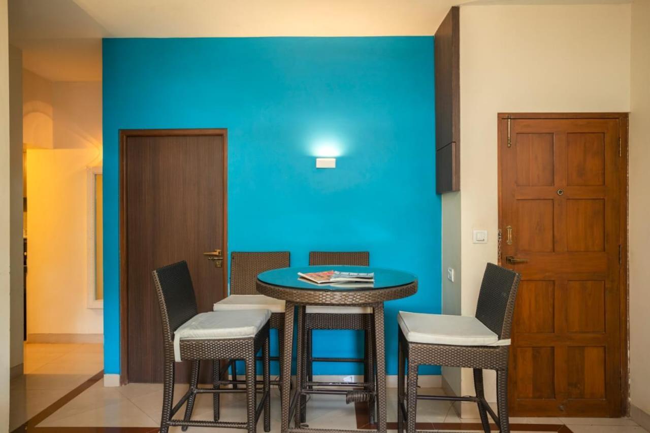Holiday Goa Hotel Arpora Exterior foto