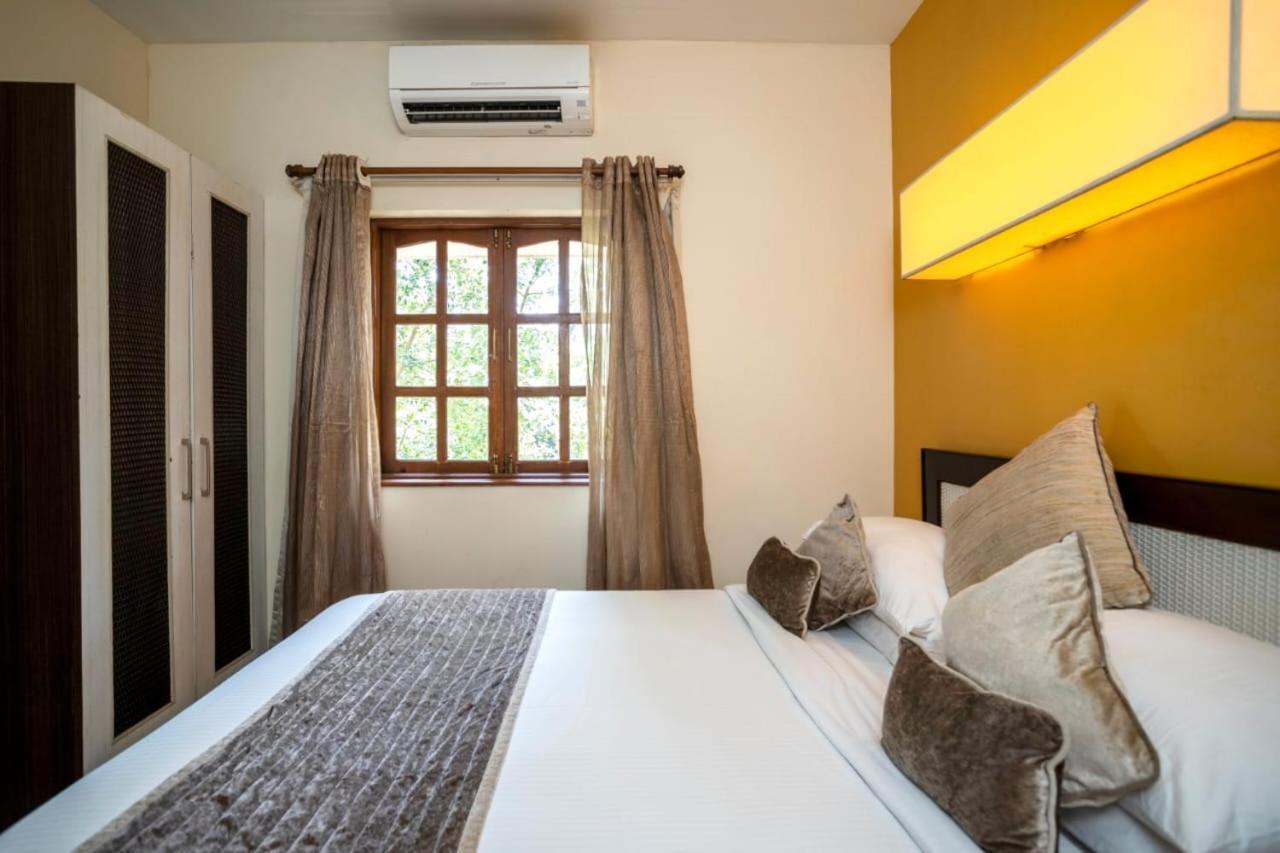 Holiday Goa Hotel Arpora Exterior foto
